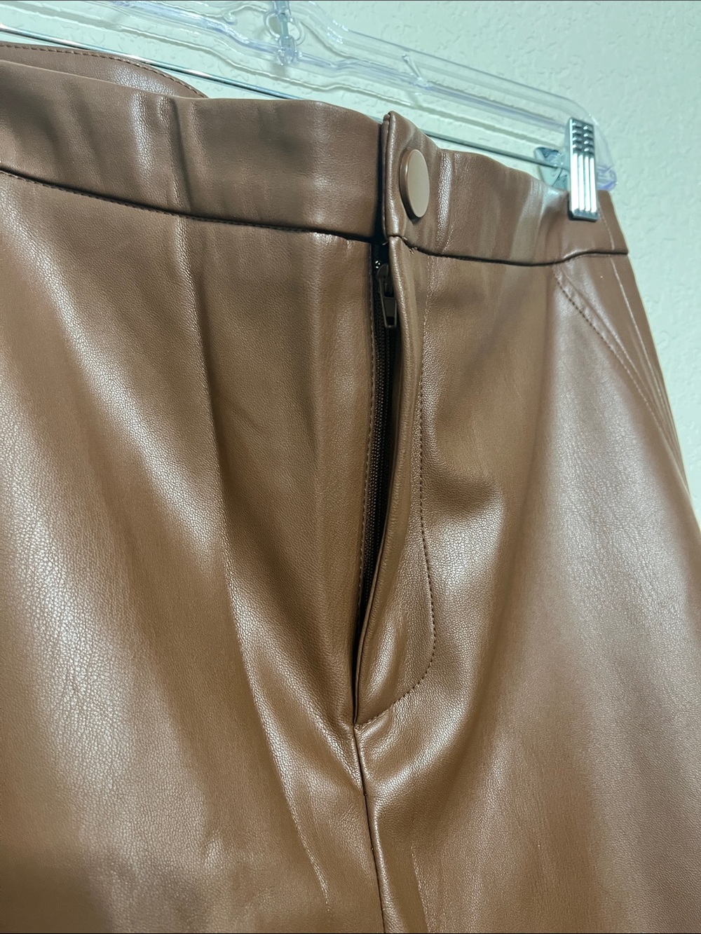 Zara Women’s Size Large Brown Faux Leather Skinny Pants With Zippers at Ankles - Picture 3 of 11